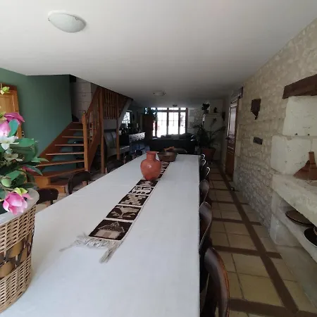 Le Maine Menot Holiday home Salles-Lavalette